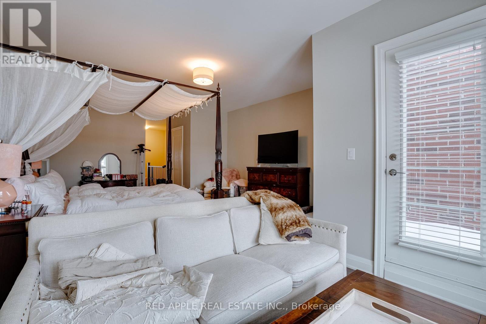 15 Dunton Lane, Richmond Hill, Ontario L4B 0G4 - Photo 9 - N12942298