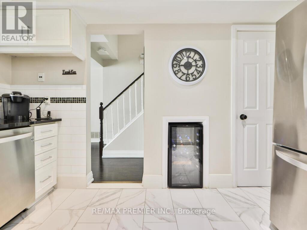 8 - 100 Arbors Lane, Vaughan, Ontario L4L 7G4 - Photo 4 - N12942328