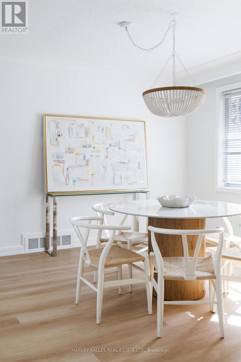 414 The Kingsway, Toronto, Ontario M9A 3V9 - Photo 12 - W12942256