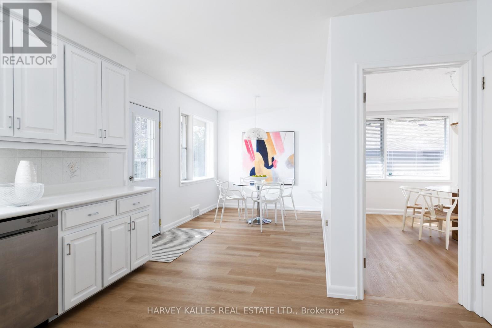 414 The Kingsway, Toronto, Ontario M9A 3V9 - Photo 16 - W12942256