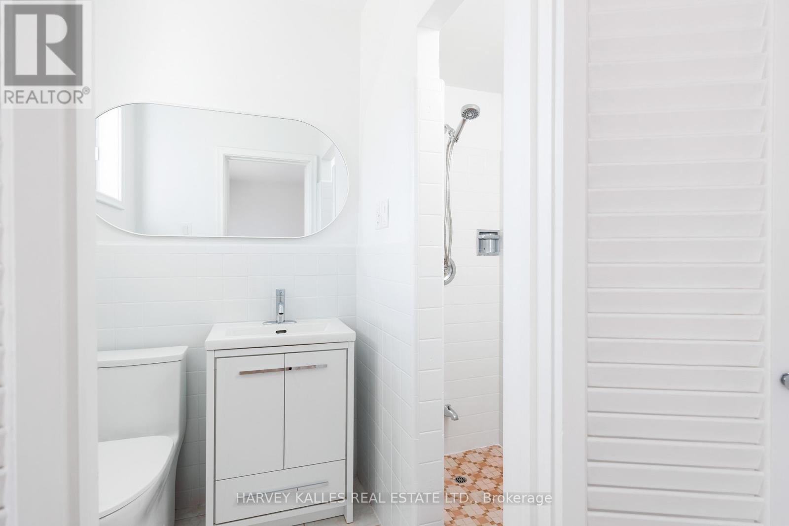 414 The Kingsway, Toronto, Ontario M9A 3V9 - Photo 22 - W12942256