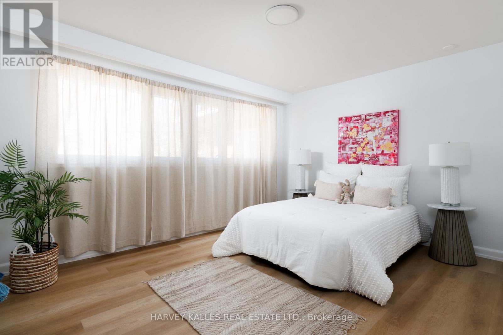 414 The Kingsway, Toronto, Ontario M9A 3V9 - Photo 28 - W12942256