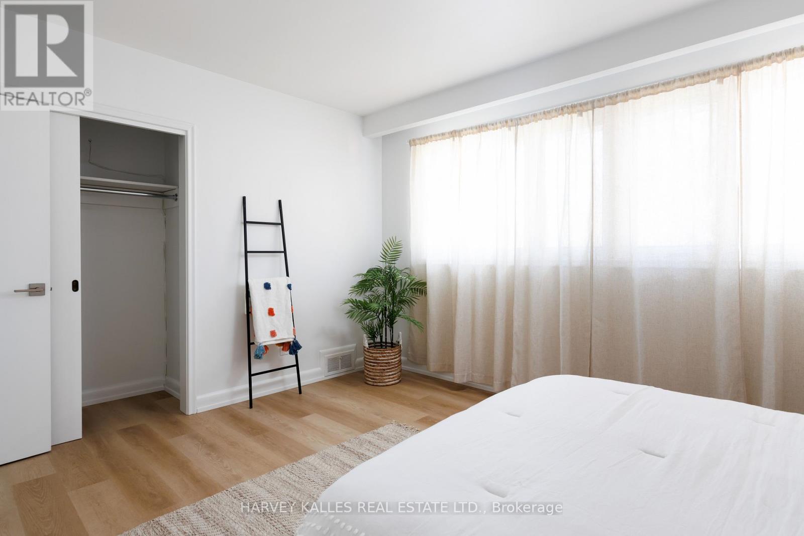 414 The Kingsway, Toronto, Ontario M9A 3V9 - Photo 29 - W12942256