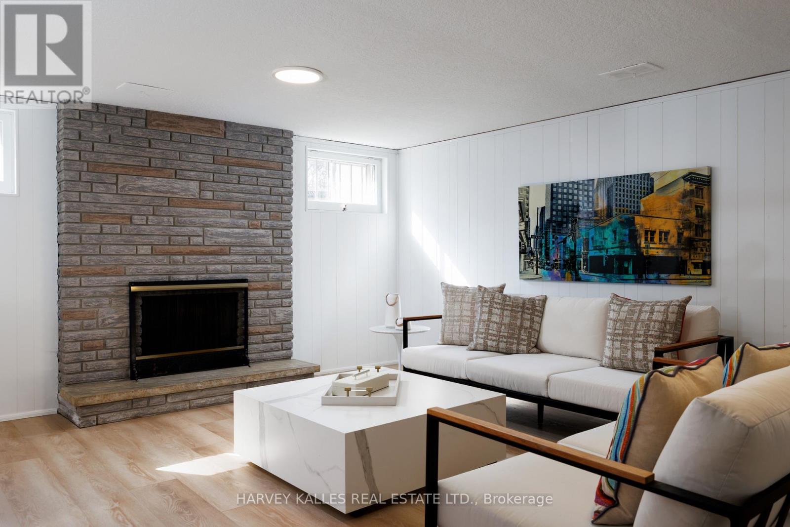 414 The Kingsway, Toronto, Ontario M9A 3V9 - Photo 32 - W12942256