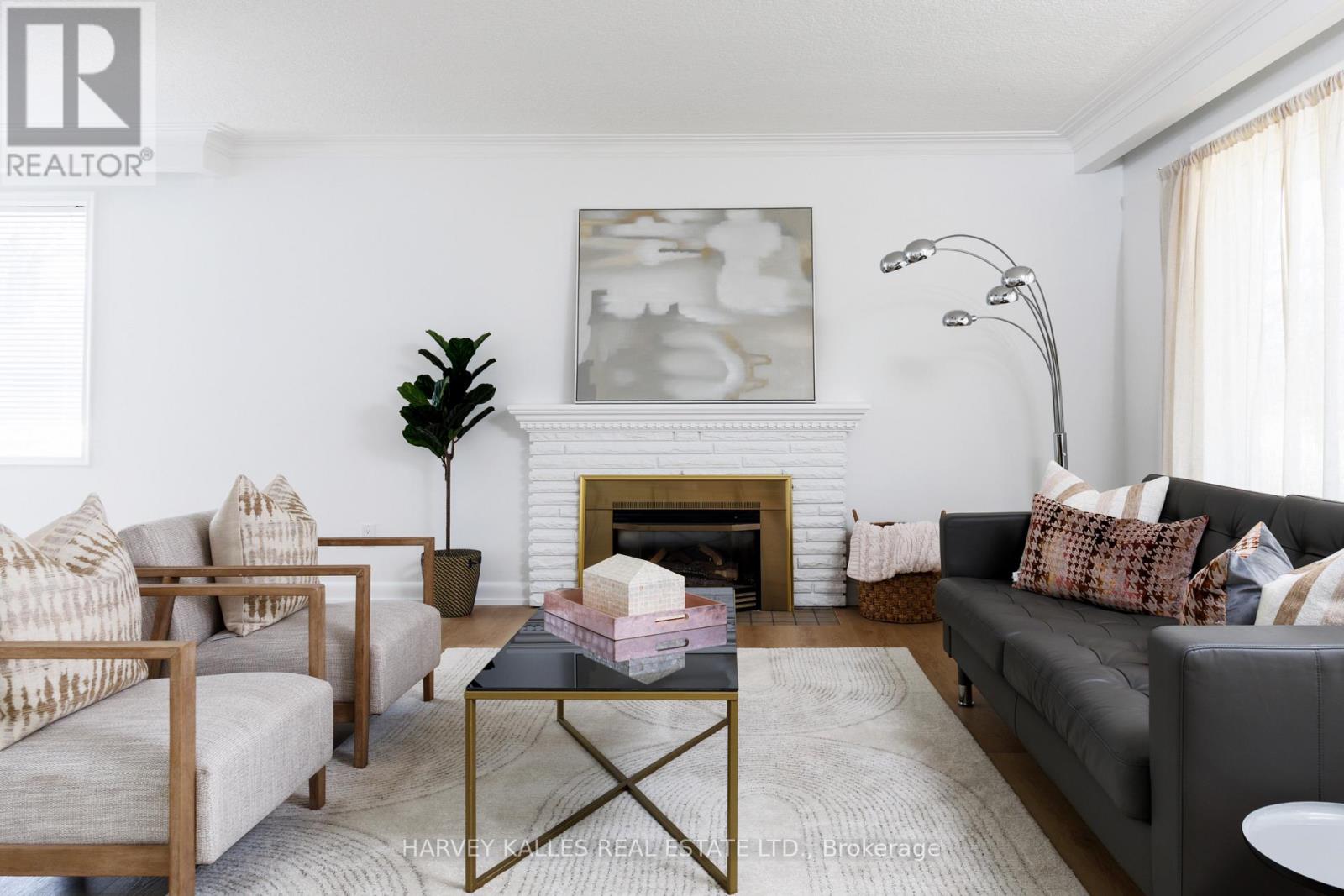 414 The Kingsway, Toronto, Ontario M9A 3V9 - Photo 7 - W12942256