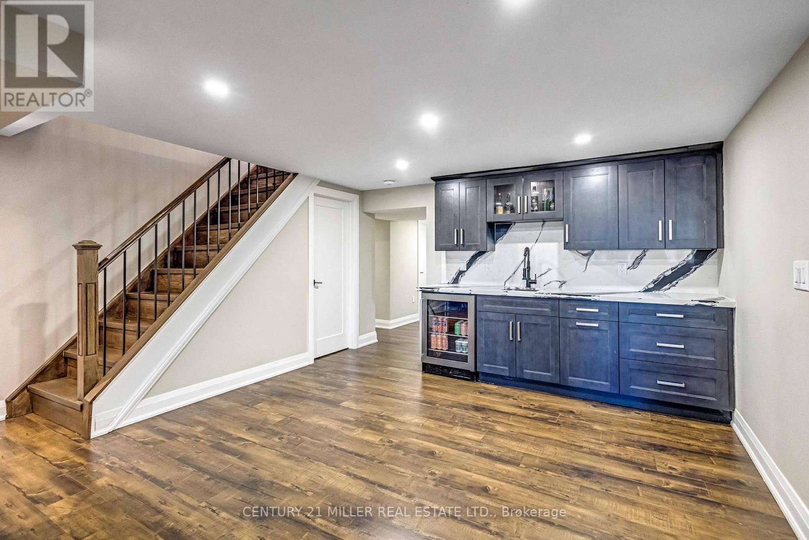 1898 Waterdown Road, Burlington, Ontario  L7P 0T2 - Photo 23 - W12942262