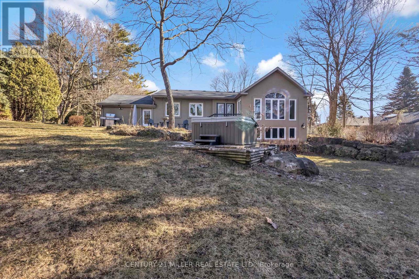 1898 Waterdown Road, Burlington, Ontario  L7P 0T2 - Photo 34 - W12942262