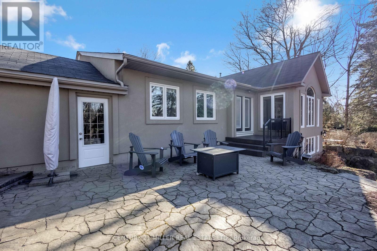 1898 Waterdown Road, Burlington, Ontario  L7P 0T2 - Photo 36 - W12942262