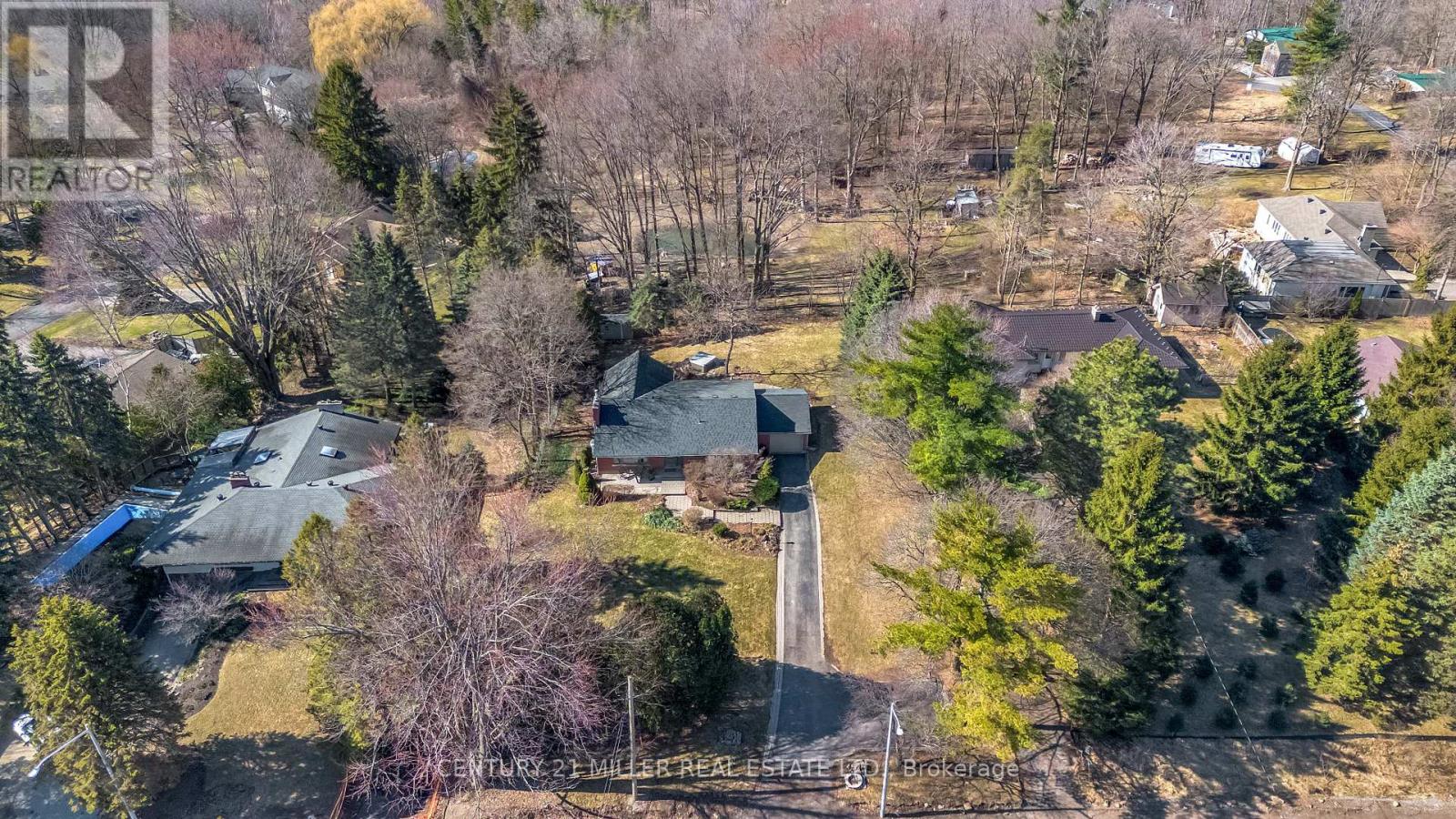 1898 Waterdown Road, Burlington, Ontario  L7P 0T2 - Photo 38 - W12942262