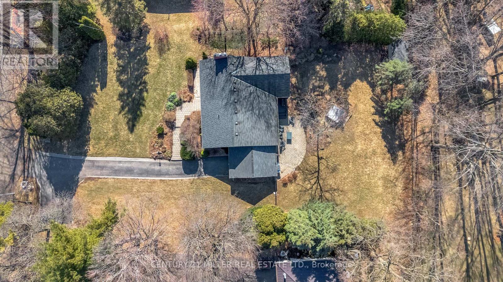 1898 Waterdown Road, Burlington, Ontario  L7P 0T2 - Photo 39 - W12942262