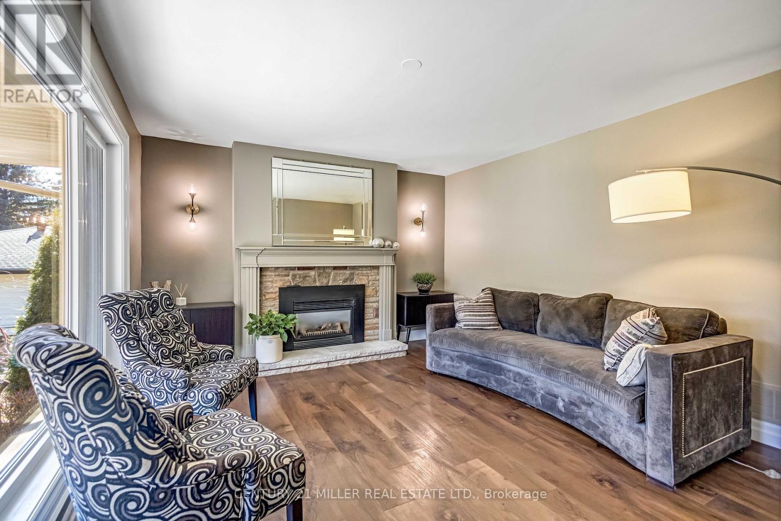 1898 Waterdown Road, Burlington, Ontario  L7P 0T2 - Photo 7 - W12942262