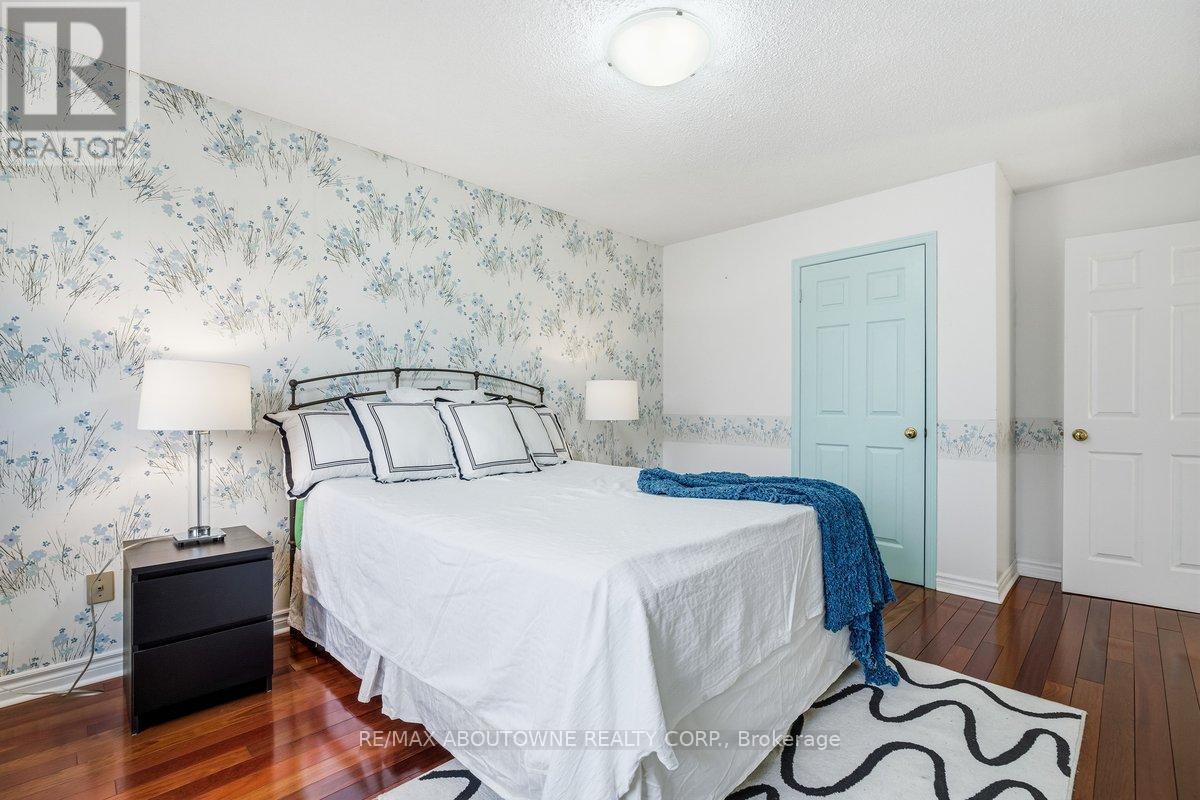 4538 Mayflower Drive, Mississauga, Ontario L5R 1S3 - Photo 26 - W12942268