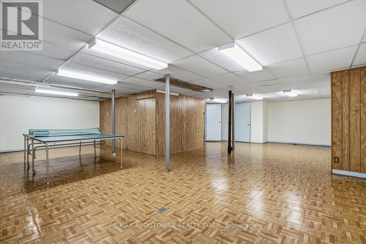 4538 Mayflower Drive, Mississauga, Ontario L5R 1S3 - Photo 35 - W12942268