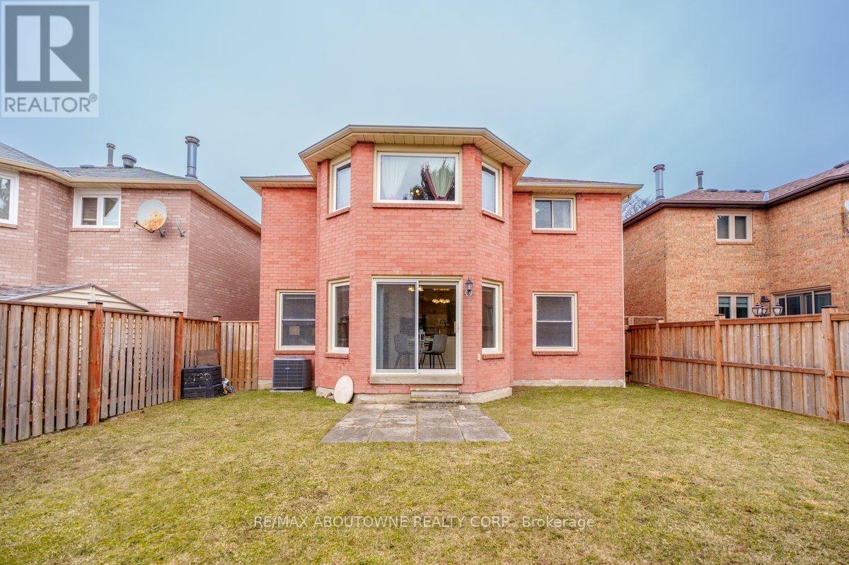 4538 Mayflower Drive, Mississauga, Ontario L5R 1S3 - Photo 36 - W12942268