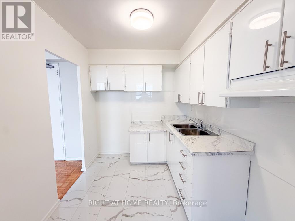 1010 - 1442 Lawrence Avenue W, Toronto, Ontario  M6L 1B2 - Photo 5 - W12942318