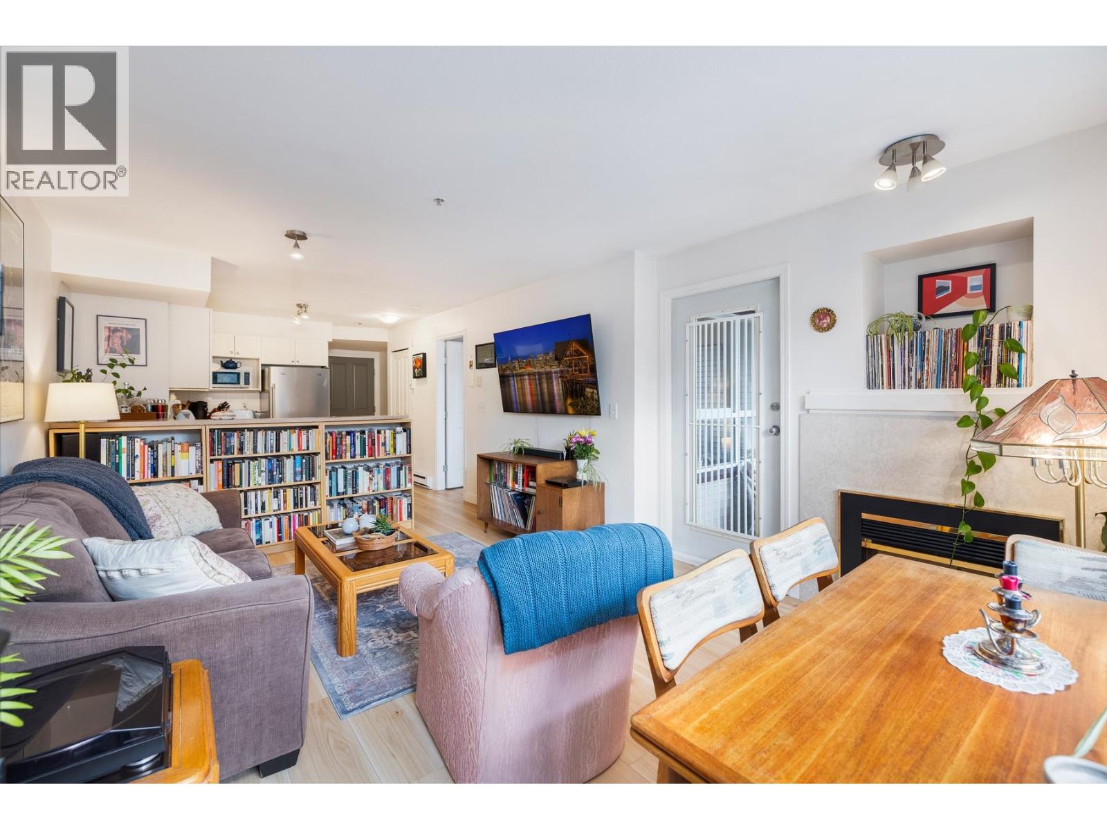 207 5355 Boundary Road, Vancouver, British Columbia  V5R 6G2 - Photo 8 - R3105213