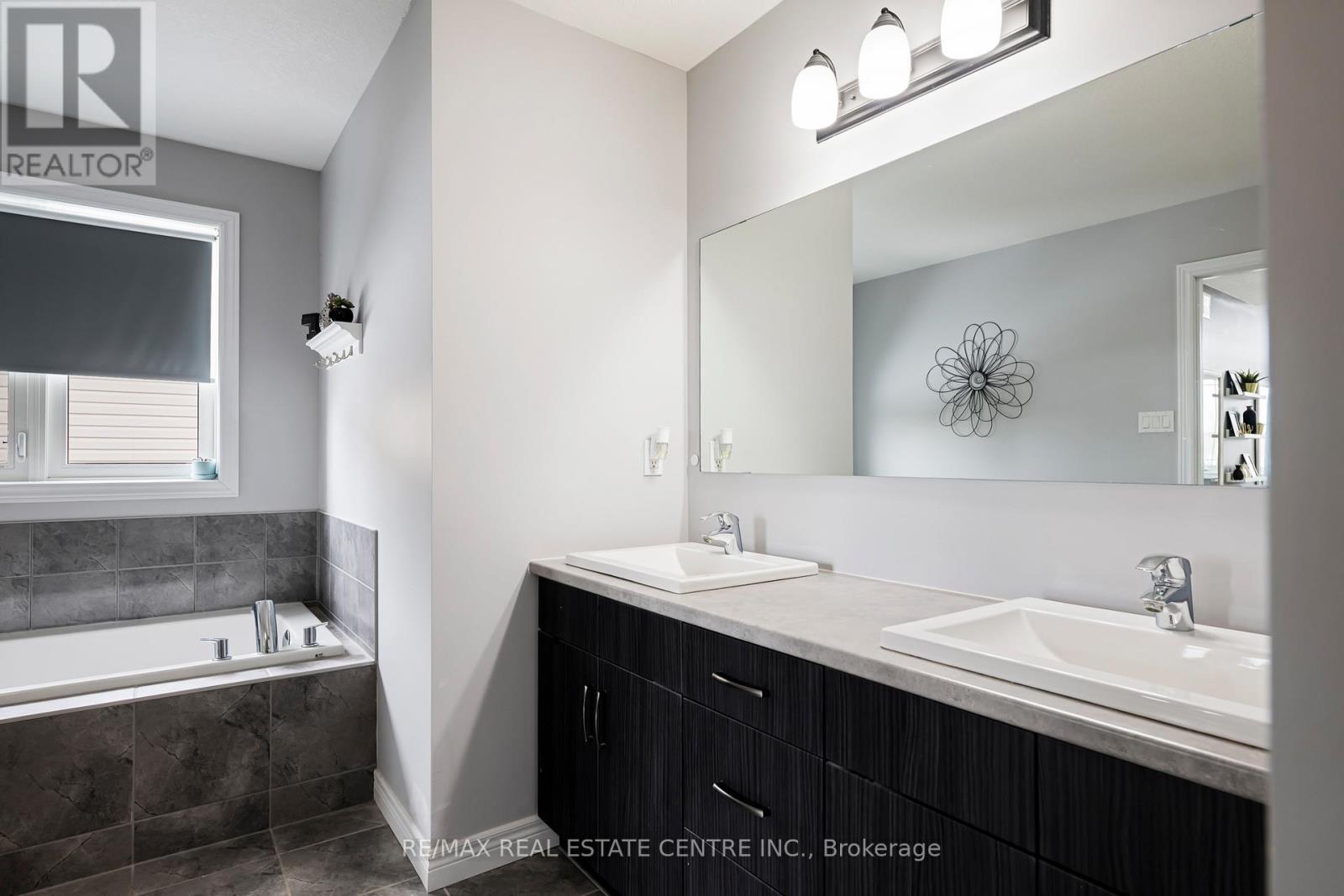 123 Taylor Drive, East Luther Grand Valley, Ontario  L9W 6P2 - Photo 37 - X12942276