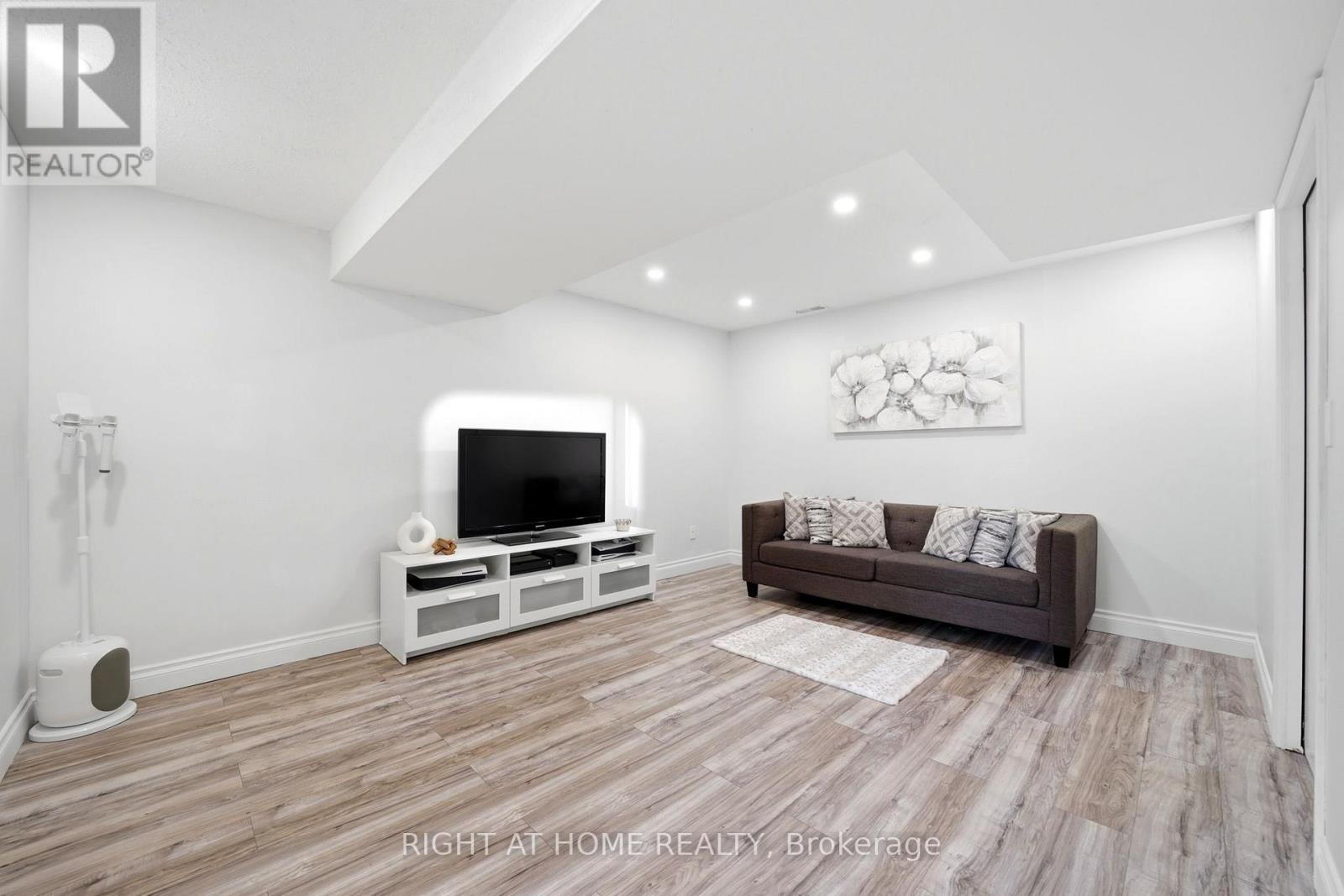 602 Willow Road, Guelph, Ontario N1H 7M5 - Photo 19 - X12942280