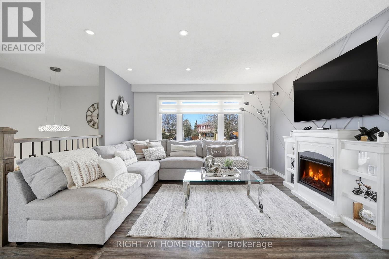 602 Willow Road, Guelph, Ontario N1H 7M5 - Photo 4 - X12942280