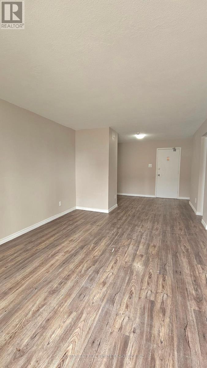 9 - 663 Barber Avenue, North Perth, Ontario  N4W 1S4 - Photo 3 - X12942294