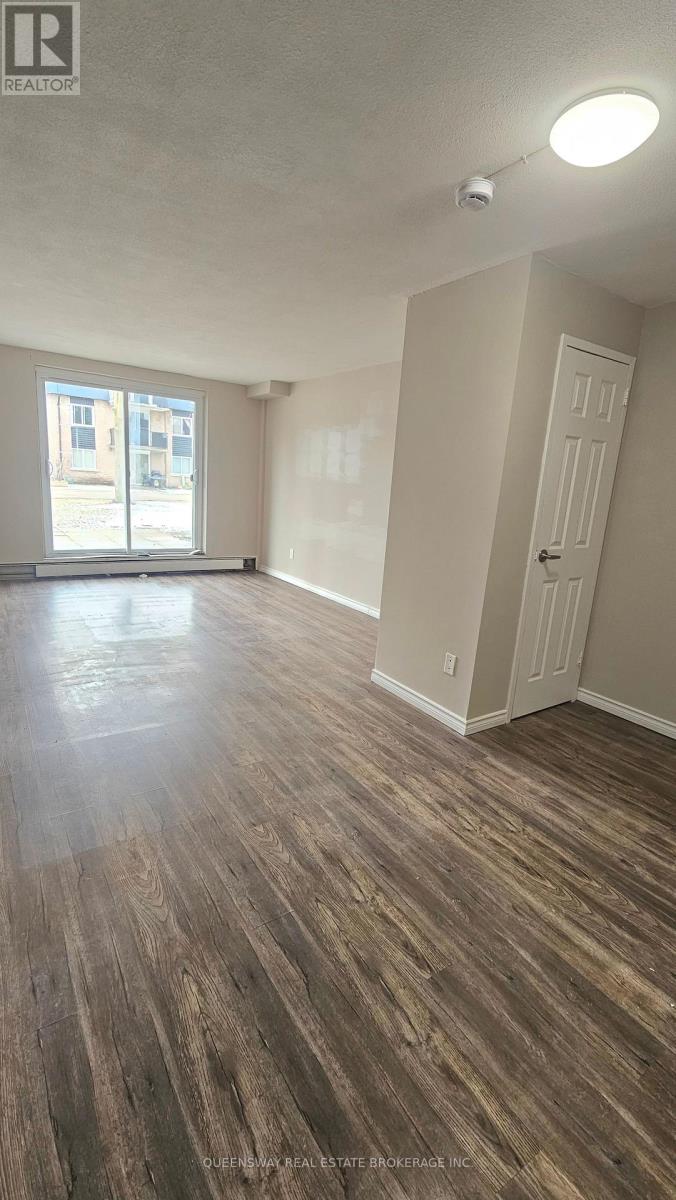 9 - 663 Barber Avenue, North Perth, Ontario  N4W 1S4 - Photo 6 - X12942294