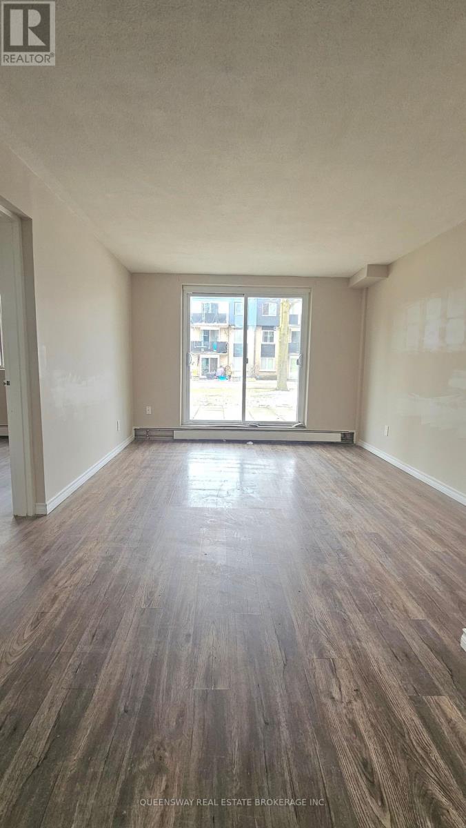 9 - 663 Barber Avenue, North Perth, Ontario  N4W 1S4 - Photo 7 - X12942294