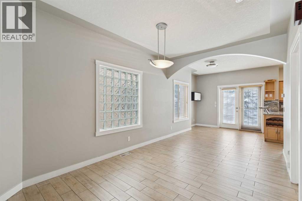 39 Sierra Morena Landing Sw, Calgary, Alberta  T3H 4K3 - Photo 7 - A2295738