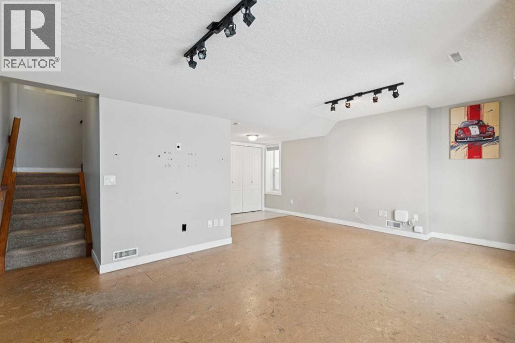 39 Sierra Morena Landing Sw, Calgary, Alberta  T3H 4K3 - Photo 34 - A2295738