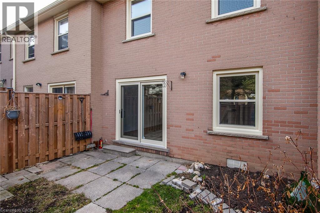 27 Queenston Drive, Kitchener, Ontario  N2B 2T8 - Photo 7 - 40816751