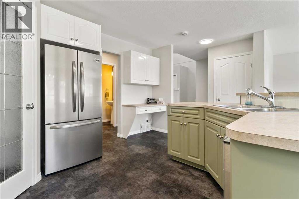 8113 Westpointe Drive, Grande Prairie, Alberta  T8W 2R2 - Photo 6 - A2296741