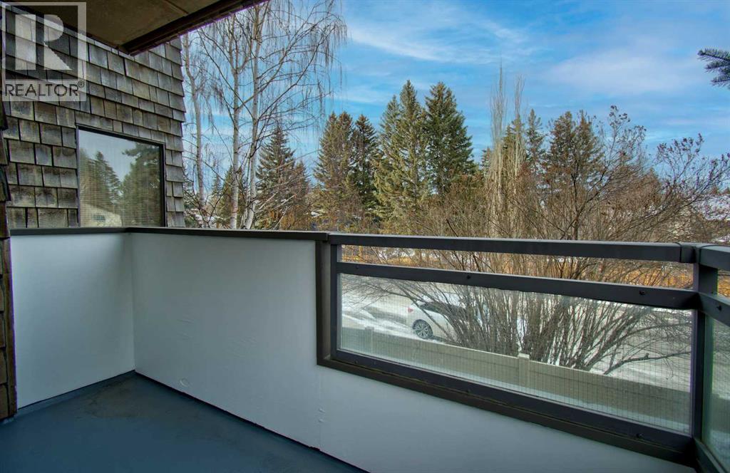 203, 3719b 49 Street NW, Calgary, Alberta  T3A 2E3 - Photo 3 - A2282504