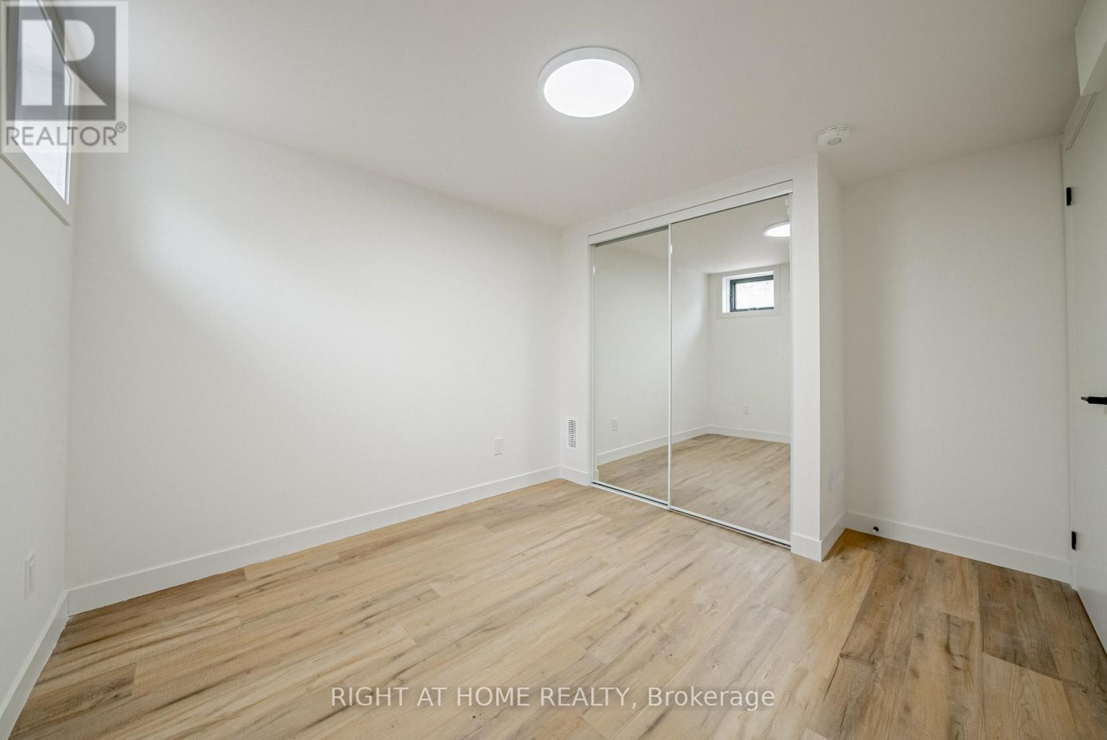 1 - 435 Grace Street, Toronto, Ontario  M6G 3A8 - Photo 11 - C12942374