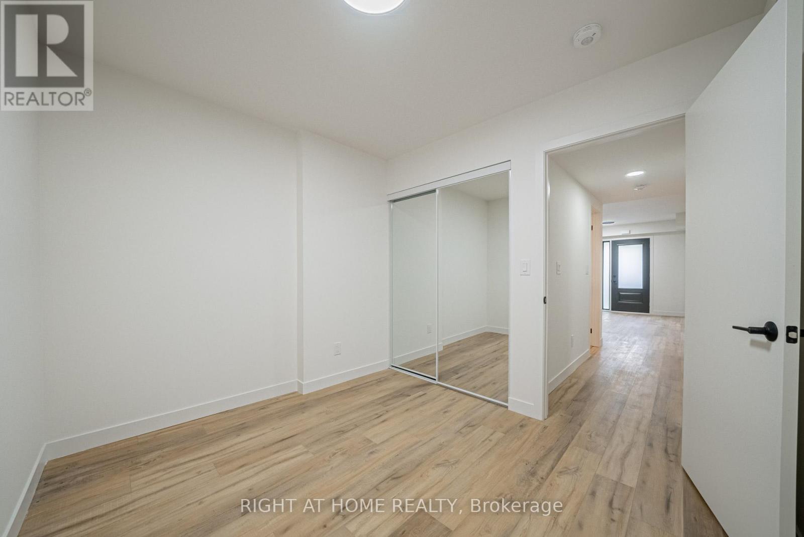 1 - 435 Grace Street, Toronto, Ontario  M6G 3A8 - Photo 8 - C12942374