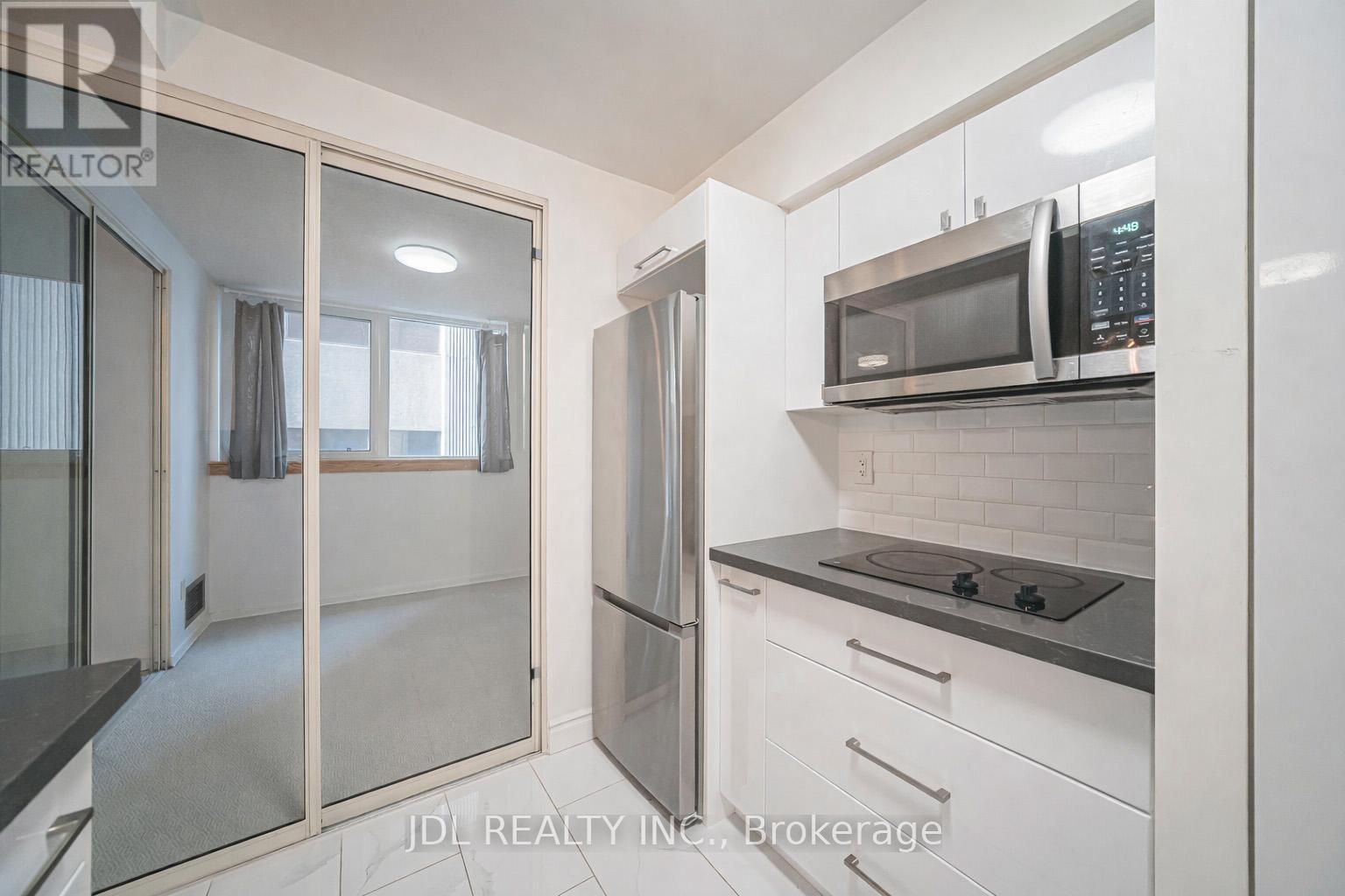 713 - 1055 Bay Street, Toronto, Ontario  M5S 3A3 - Photo 10 - C12942376