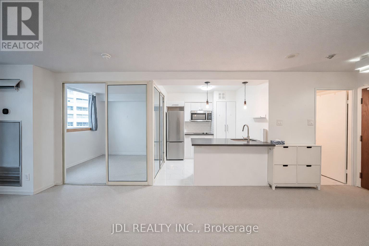 713 - 1055 Bay Street, Toronto, Ontario  M5S 3A3 - Photo 5 - C12942376