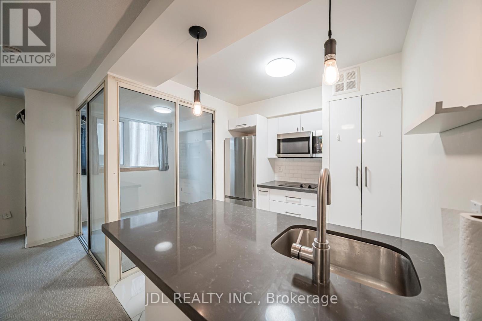 713 - 1055 Bay Street, Toronto, Ontario  M5S 3A3 - Photo 9 - C12942376