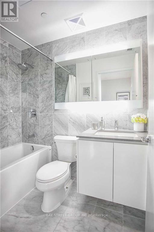 810 - 90 Queens Wharf Road, Toronto, Ontario  M5V 0J4 - Photo 26 - C12942378