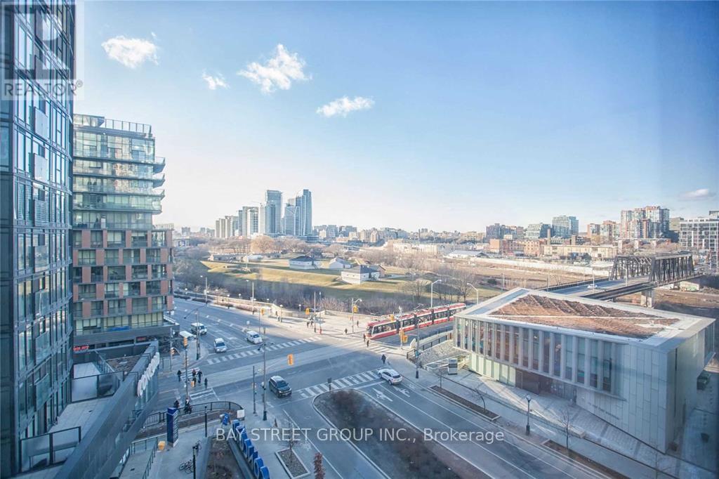 810 - 90 Queens Wharf Road, Toronto, Ontario  M5V 0J4 - Photo 28 - C12942378