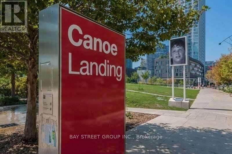 810 - 90 Queens Wharf Road, Toronto, Ontario  M5V 0J4 - Photo 29 - C12942378