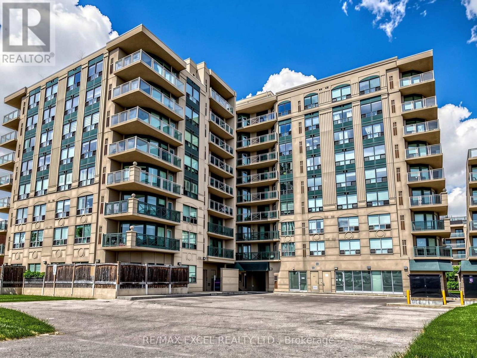 711 - 920 SHEPPARD AVENUE W, Toronto, Ontario