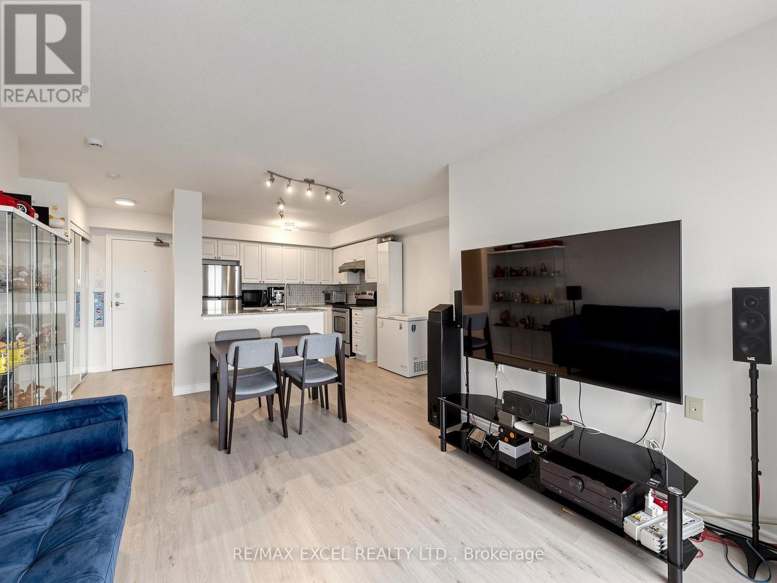 711 - 920 Sheppard Avenue W, Toronto, Ontario  M3H 0A2 - Photo 10 - C12942404