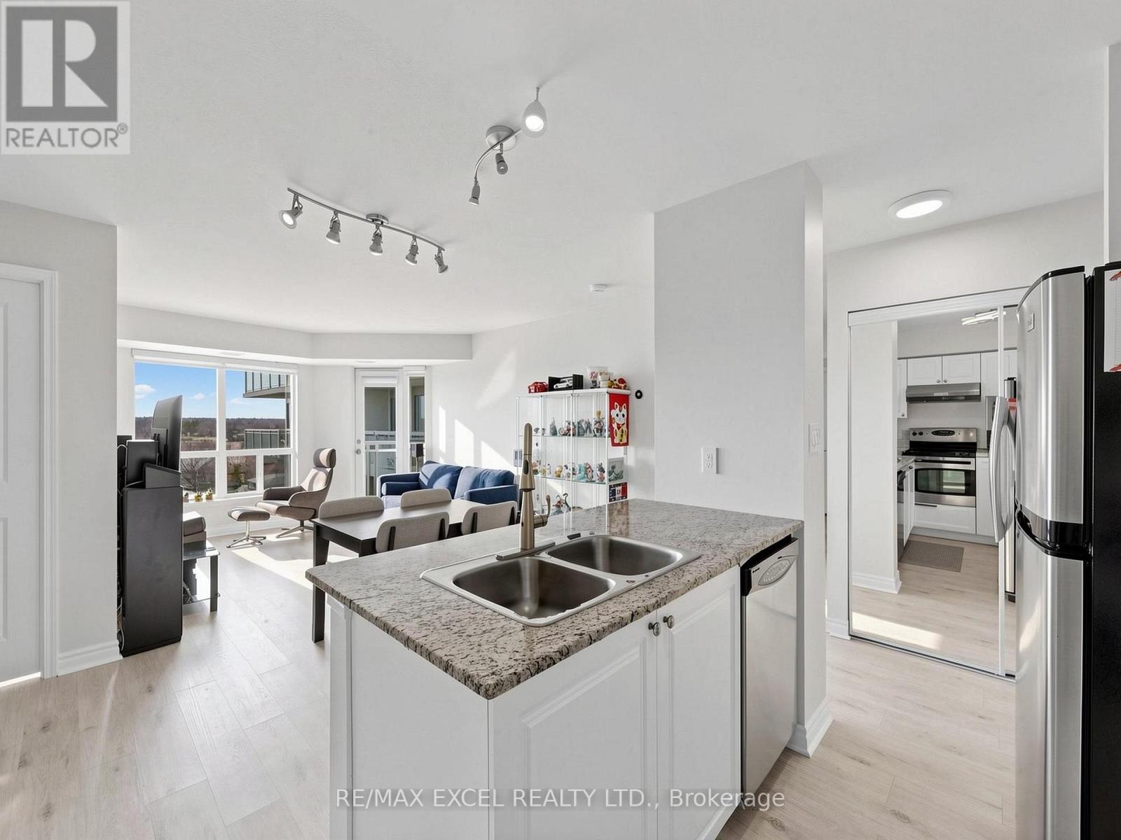 711 - 920 Sheppard Avenue W, Toronto, Ontario  M3H 0A2 - Photo 13 - C12942404