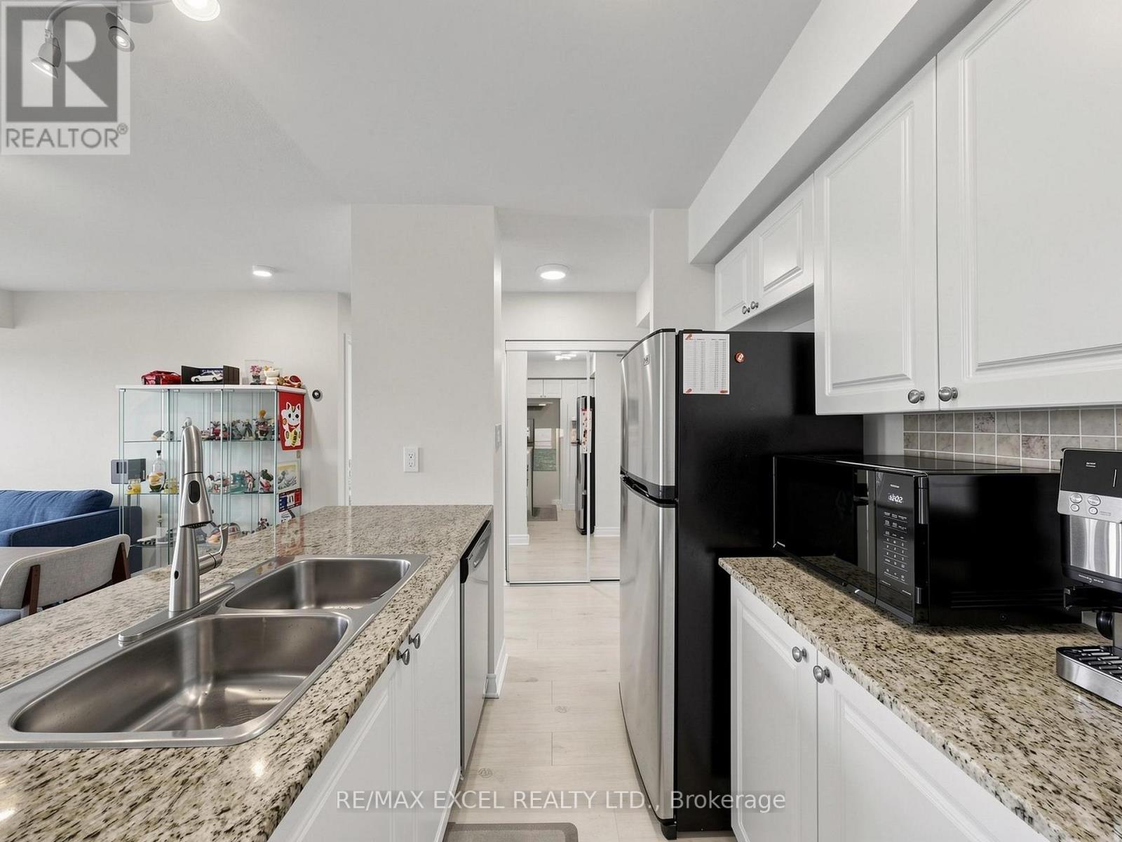 711 - 920 Sheppard Avenue W, Toronto, Ontario  M3H 0A2 - Photo 14 - C12942404