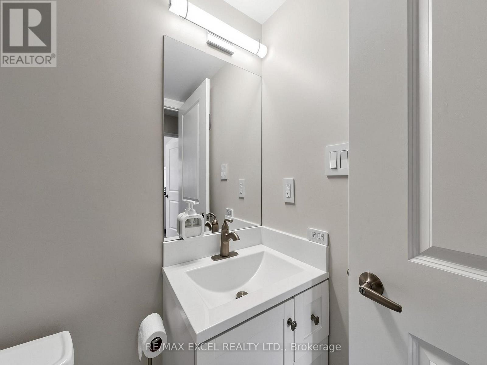 711 - 920 Sheppard Avenue W, Toronto, Ontario  M3H 0A2 - Photo 26 - C12942404