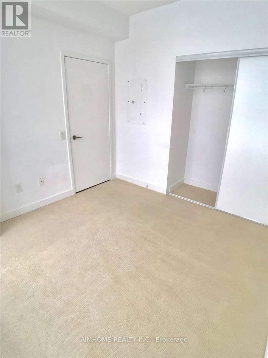 2016 - 121 Mcmahon Drive, Toronto, Ontario  M2K 0C1 - Photo 12 - C12942406