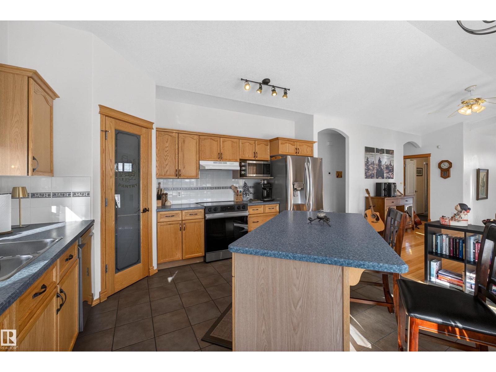 21 Halverson Co, Spruce Grove, Alberta  T7X 4P7 - Photo 7 - E4479962