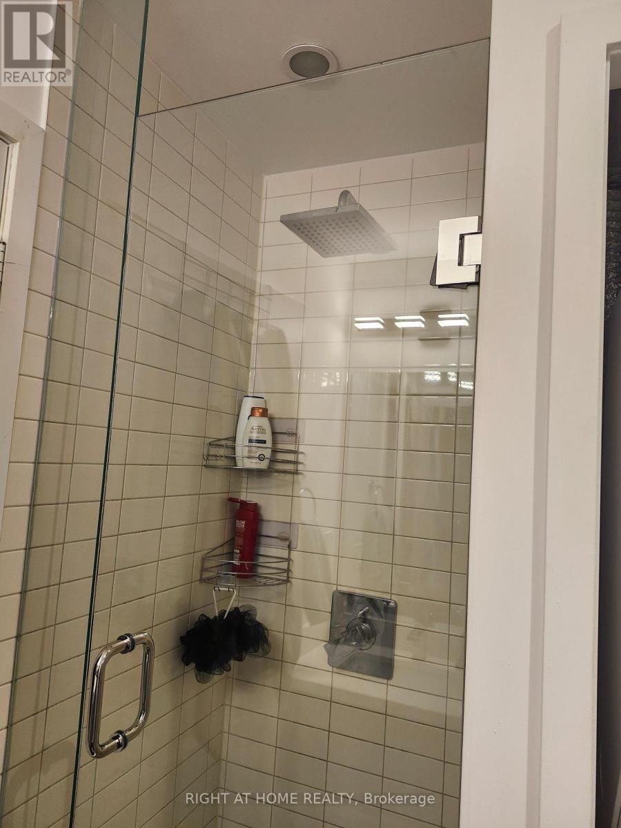 1009 - 2916 Highway 7 Expressway, Vaughan, Ontario  L4K 0K6 - Photo 18 - N12942350