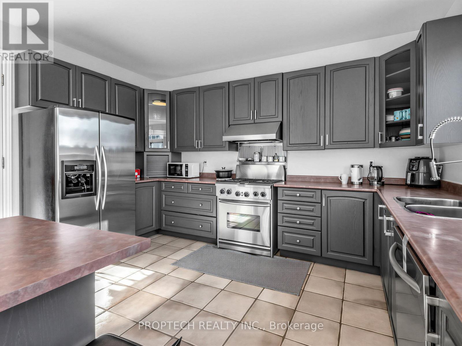 12 Houser Street, Markham, Ontario  L6E 1H8 - Photo 11 - N12942382