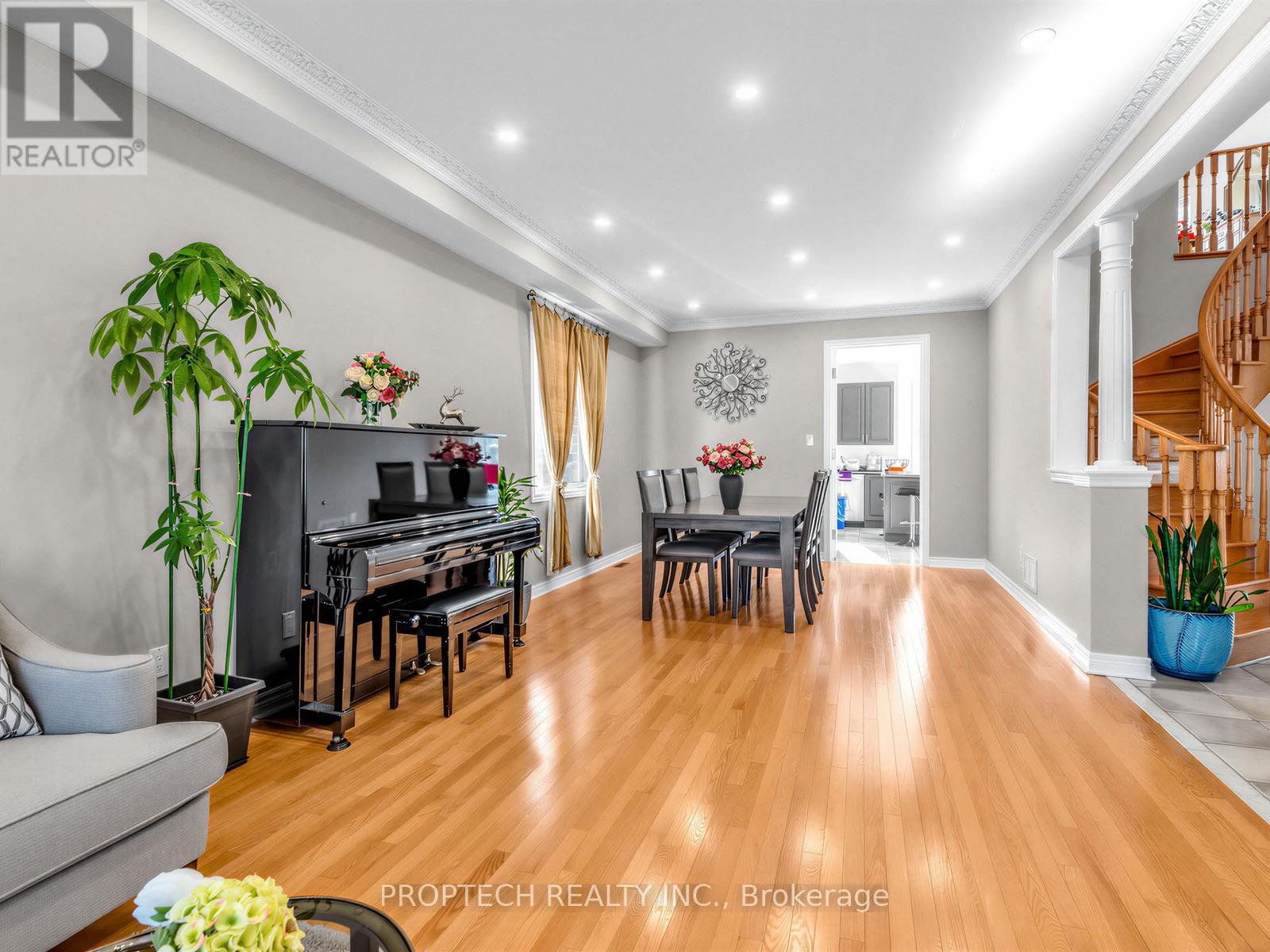 12 Houser Street, Markham, Ontario  L6E 1H8 - Photo 8 - N12942382