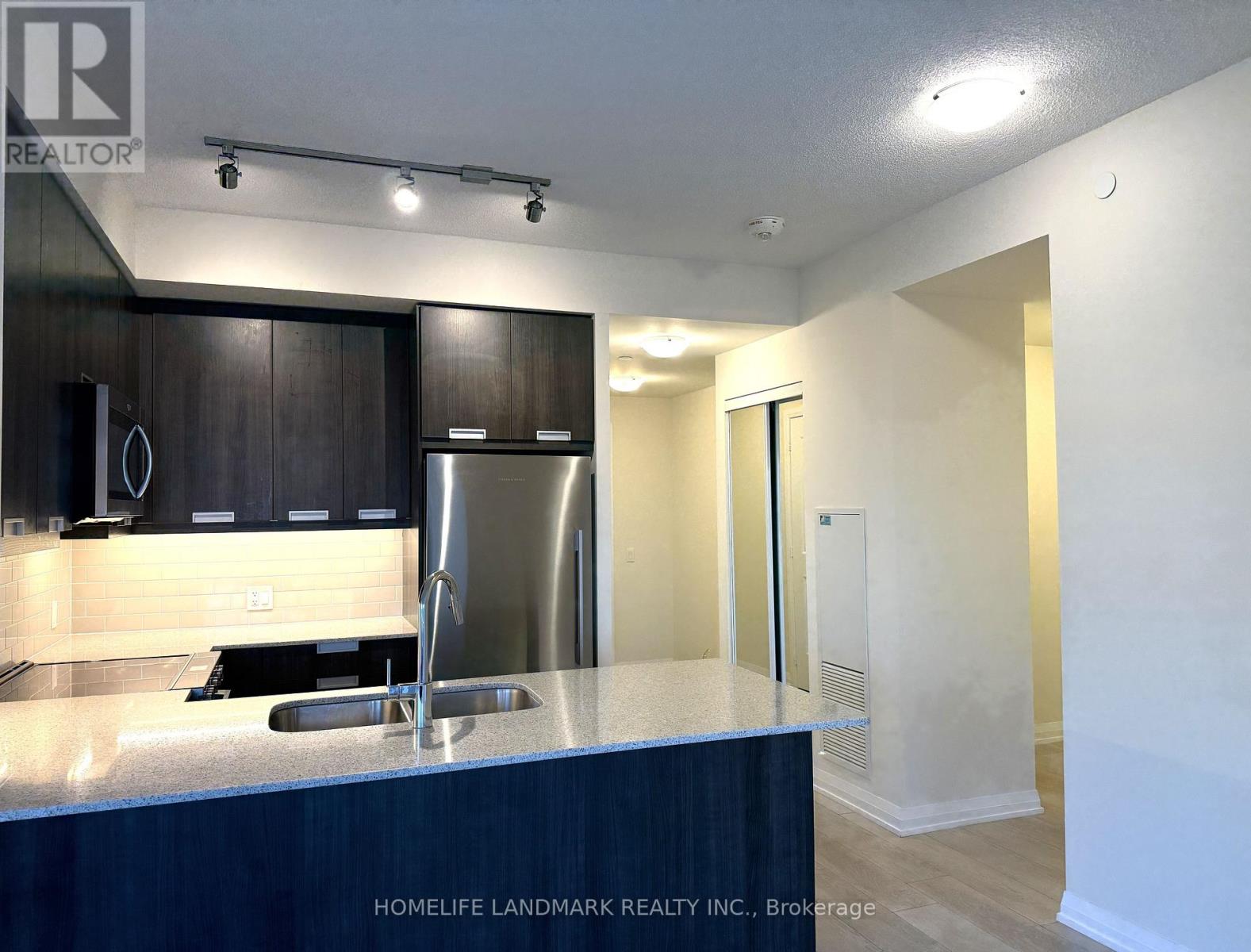 2618 - 35 Watergarden Drive, Mississauga, Ontario L5R 0G8 - Photo 15 - W12942352